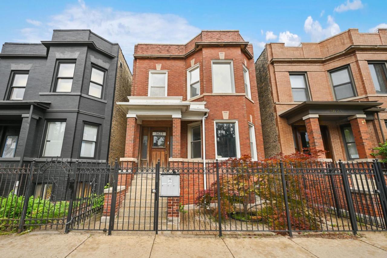 2 Bed Apt W/ Office, Free Parking, Near Wrigley Chicago Exterior photo